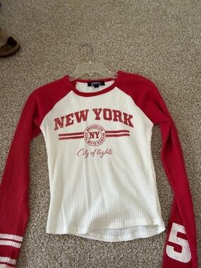 VINYL New York Red & White Raglan Top